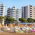 Comfortable Flat By The * Lignano Sabbiadoro