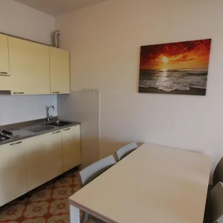 Comfortable Flat By The Apartment *