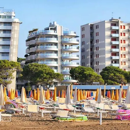 Comfortable Flat By The * Lignano Sabbiadoro