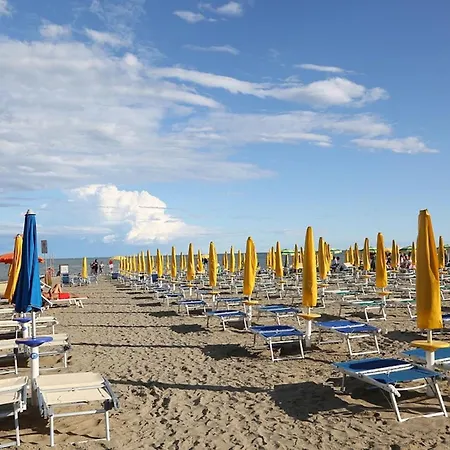 Comfortable Flat By The Apartment Lignano Sabbiadoro